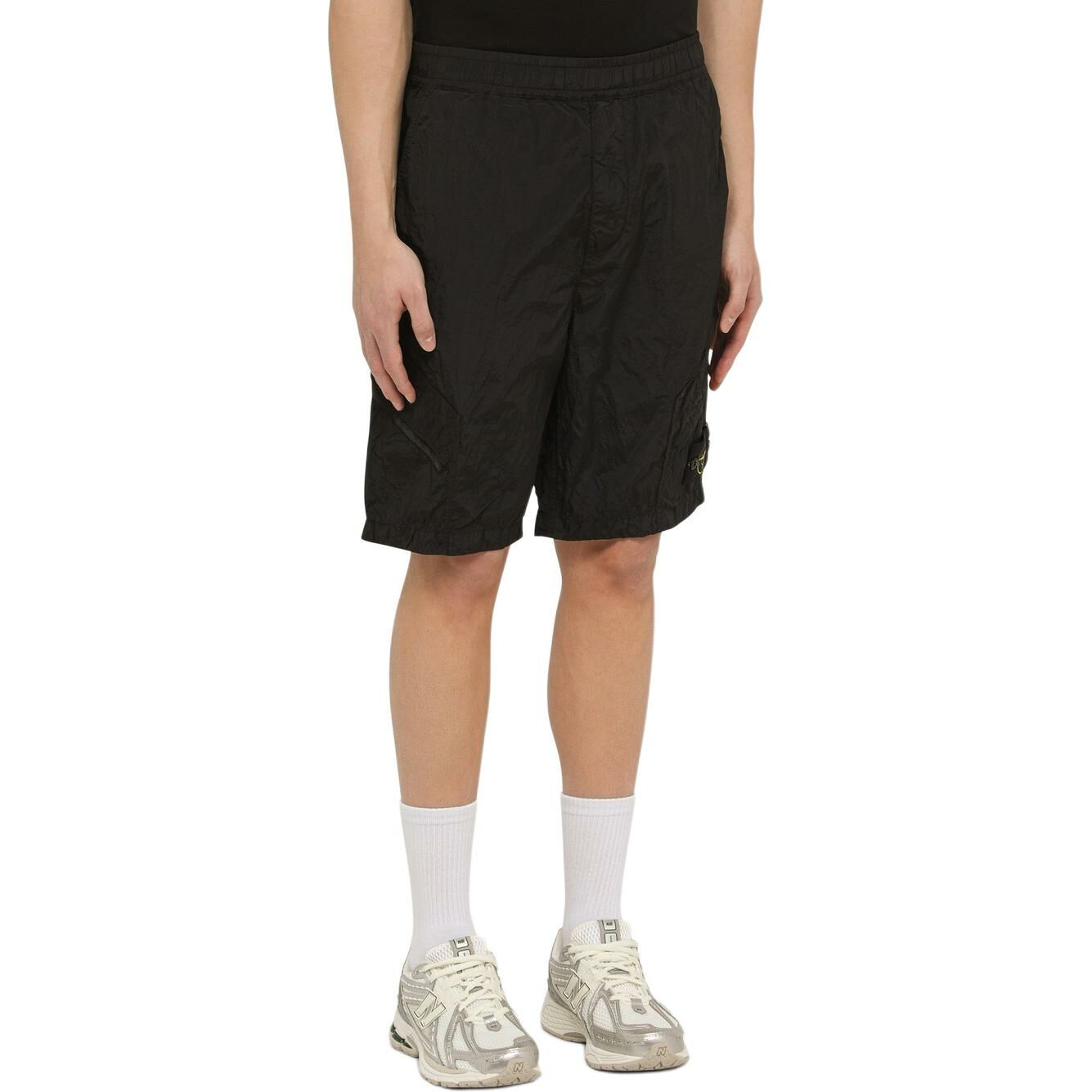 【代購】STONE ISLAND Compass-badge Crinkled Shorts