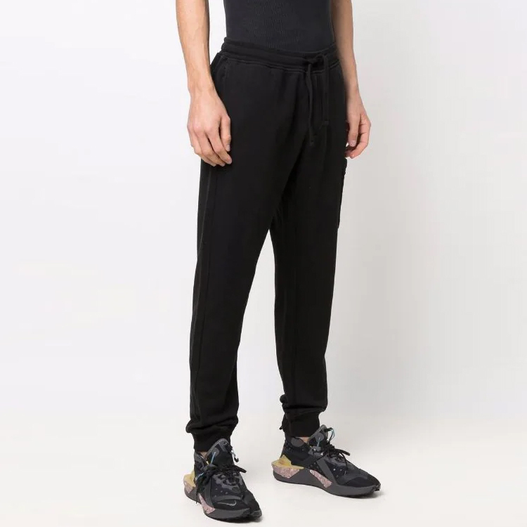 【代購】STONE ISLAND Knitted Sports Pants Men's Black