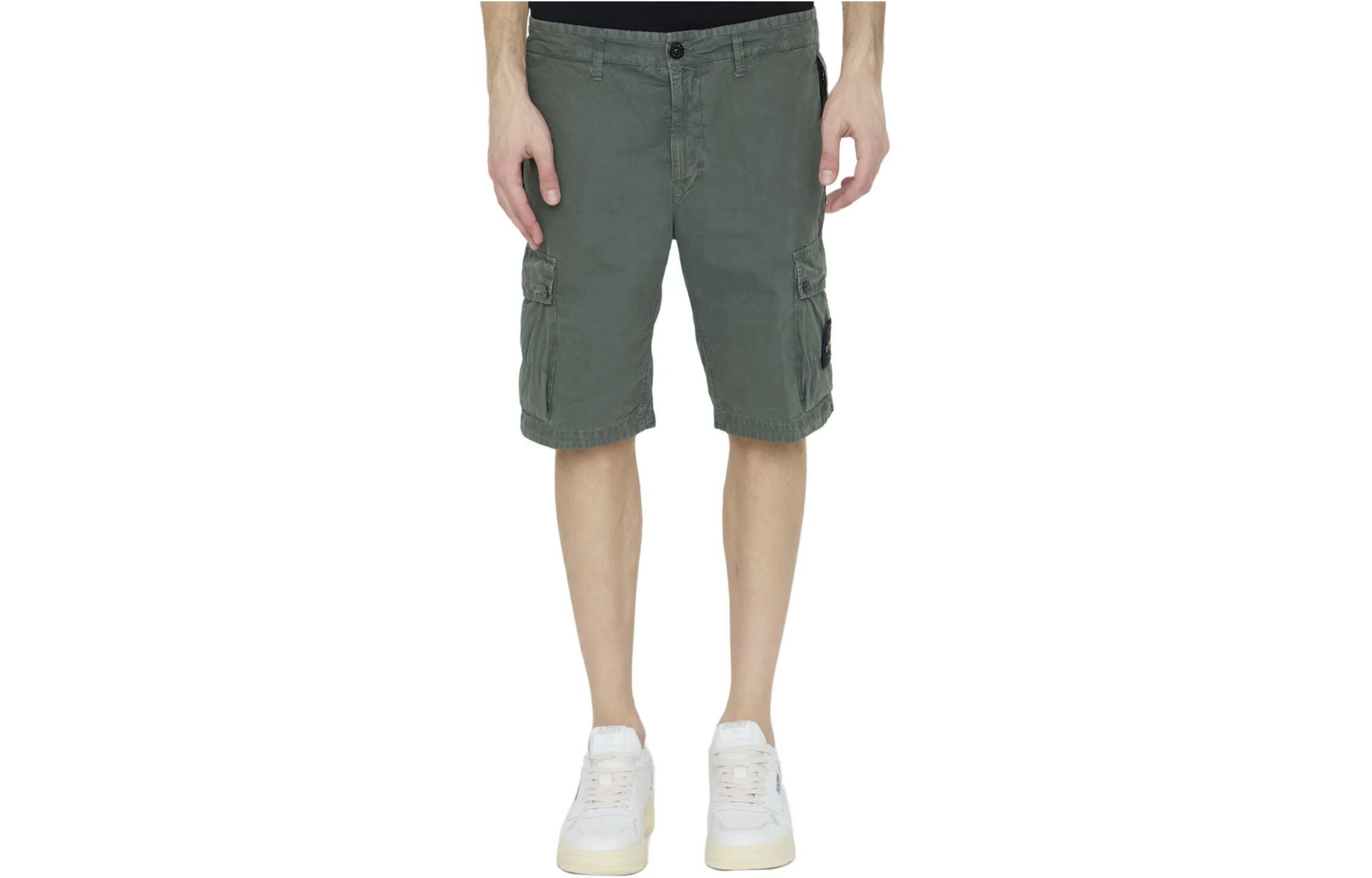 【代購】STONE ISLAND Cargo Bermuda Shorts Slim Fit - Old Treatment