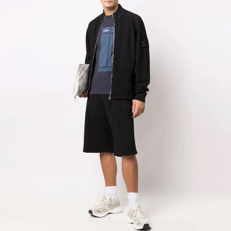 【代購】STONE ISLAND Logo-patch Knee-length Bermuda Shorts