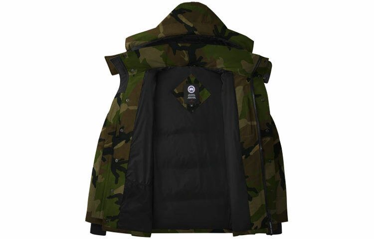 【代購】Canada Goose Down Jacket Men's Green Camouflage