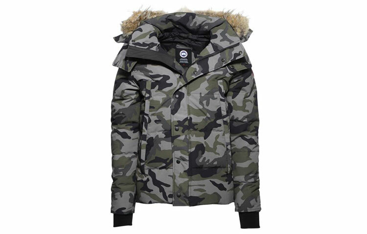 【代購】Canada Goose Wyndham Series Down Jackets Men Camouflage