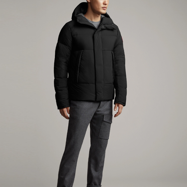 【代購】Canada Goose Down Jacket Men's Black