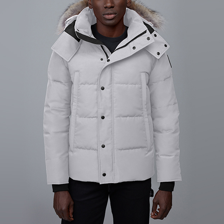 【代購】Canada Goose Wyndham Series Down Jacket Men's Silver Birch