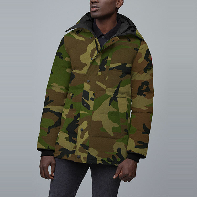 【代購】Canada Goose Down Jacket Men's Camouflage