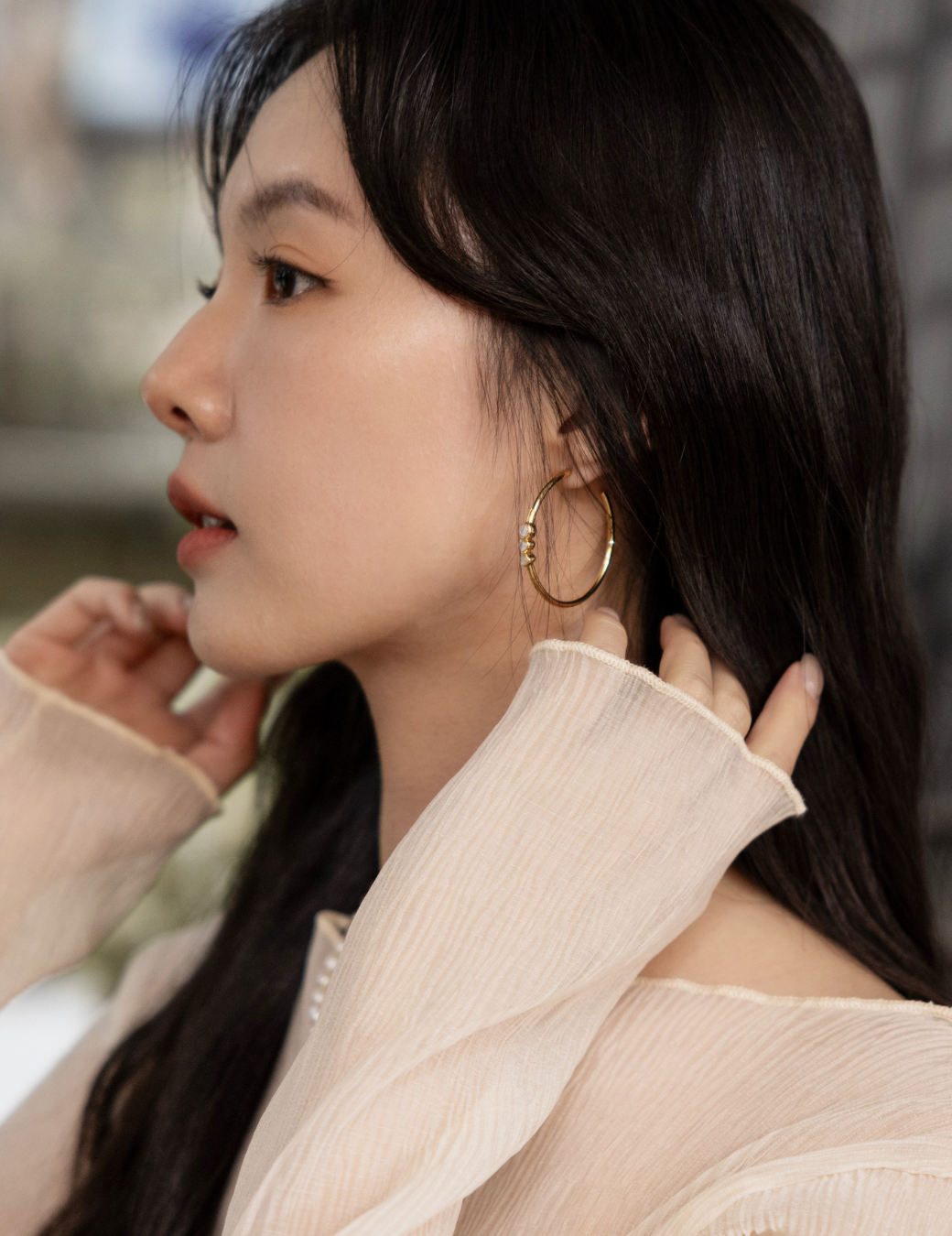 白貝細緻圓圈耳環（金色）