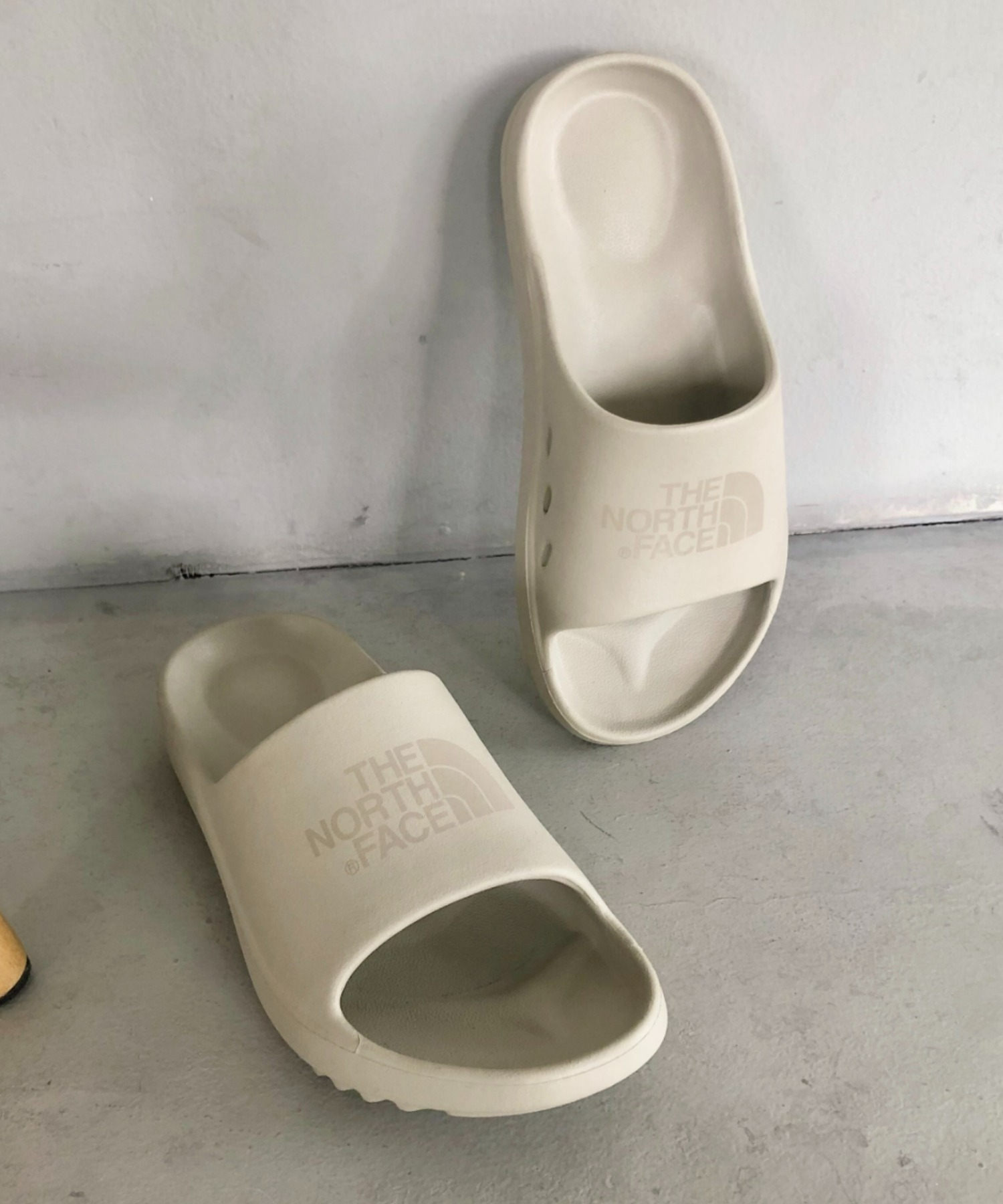 【現貨】韓國北臉 THE NORTH FACE 北臉 白標 防水拖鞋  奶茶色  RECOVERY