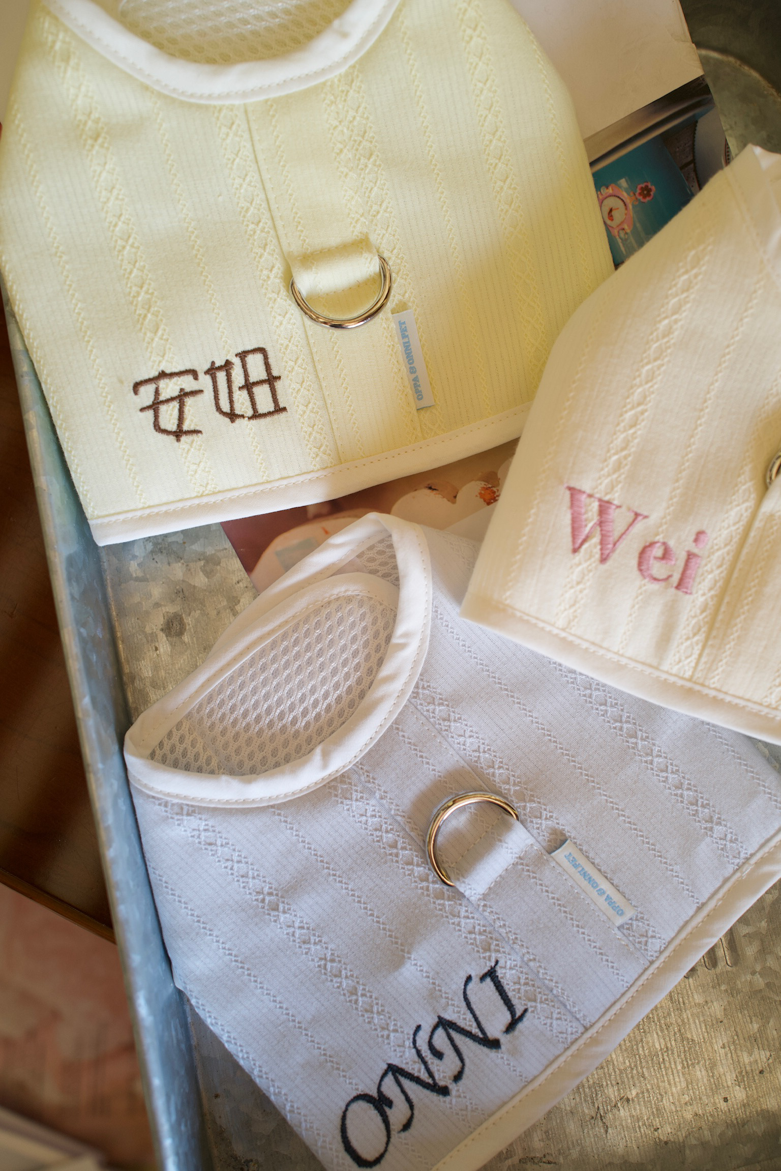 韓國提花刺繡胸背 (3色)