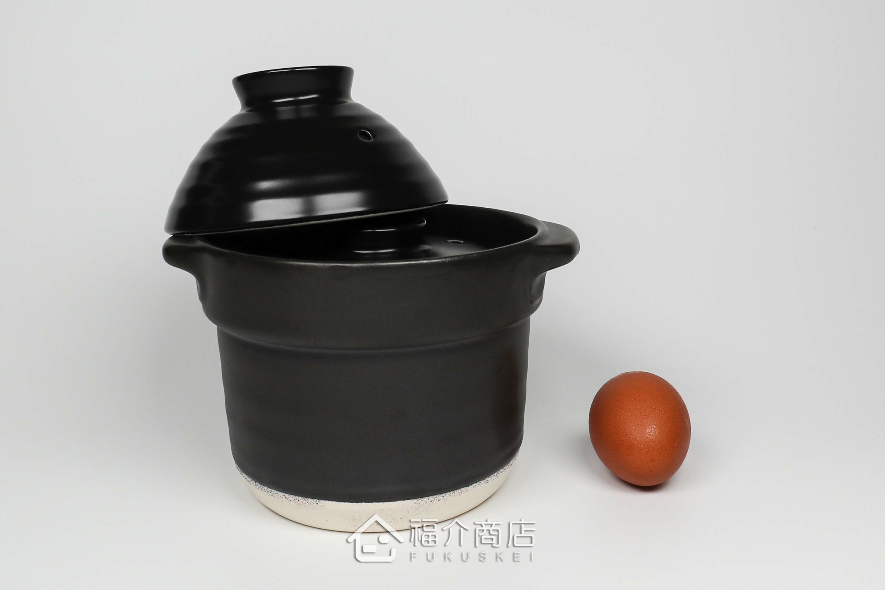 煮飯用陶瓷材質黑色雙層1杯米的飯鍋與土雞蛋