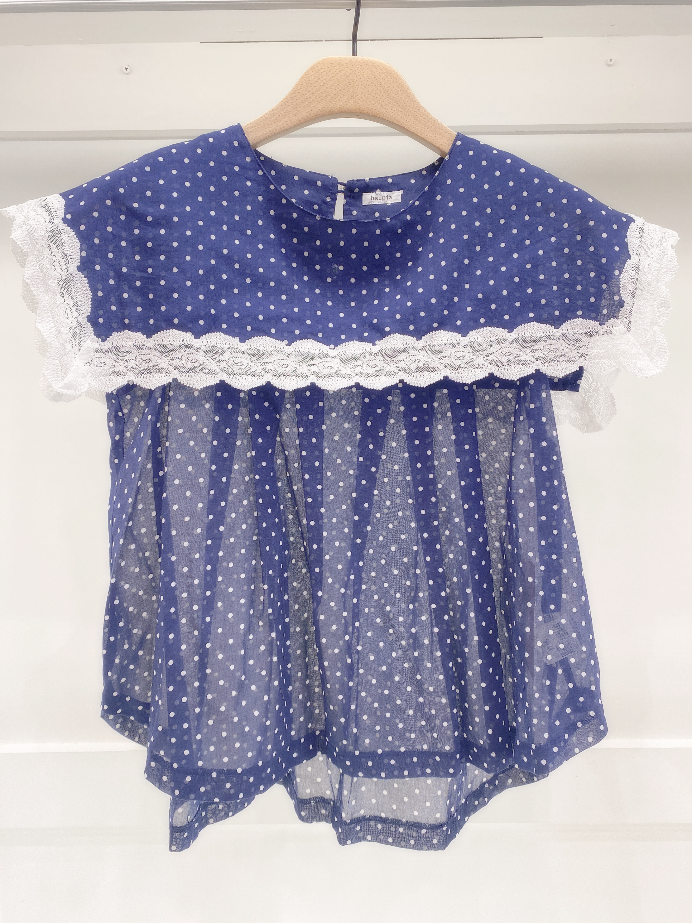 紡紗方蕾絲水玉上衣