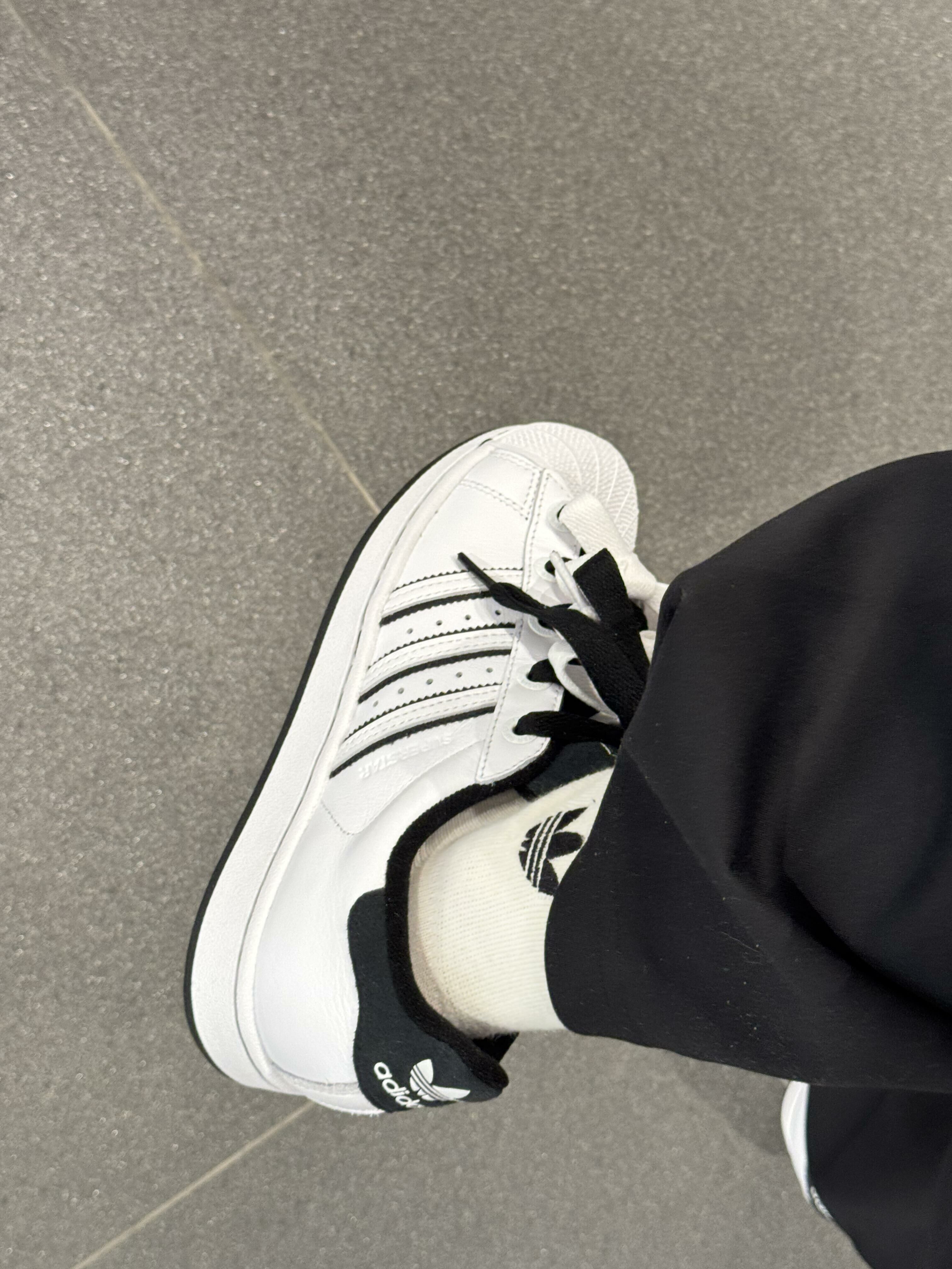 Adidas Originals Superstar 2.0 白底黑條紋 白黑色 皮革 貝殼頭 JH5469/預購