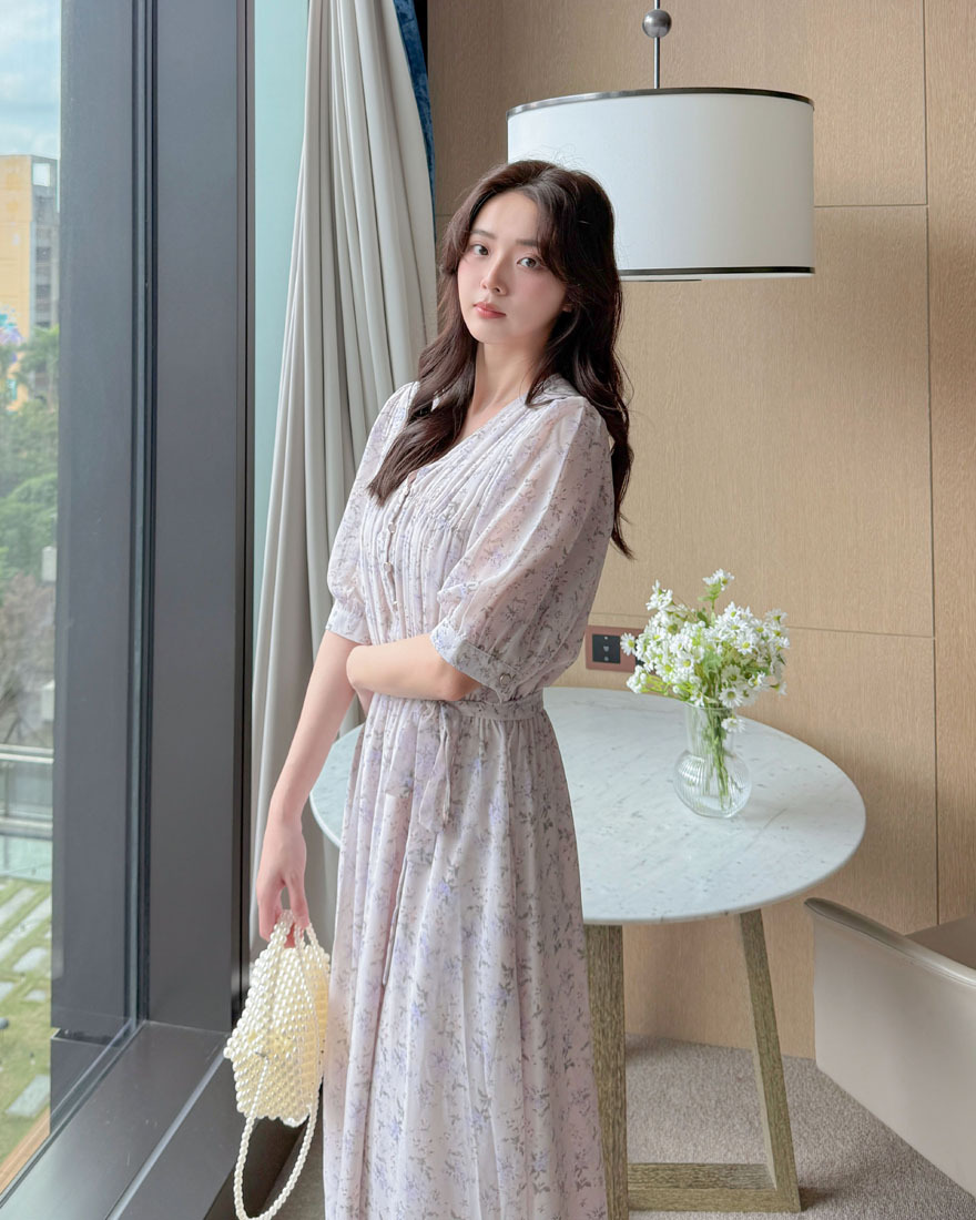 LINA LINA柔美淡雅滿版碎花壓褶造型洋裝-唯美紫花