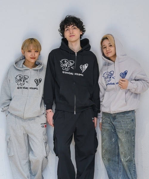 kaoyorinakami / ☻<❤︎zip hoodie