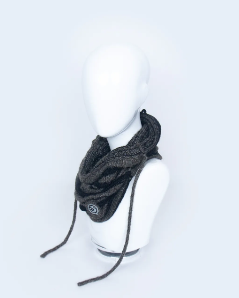 Slyly Luna 雙色鉤針帽-棕（可作圍脖）