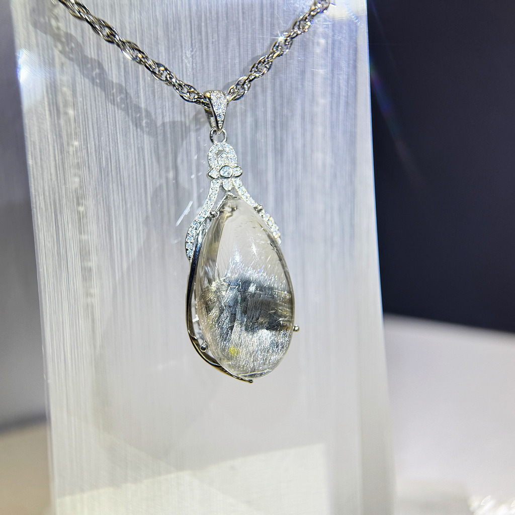 黑銀鈦頂部鑲鑽吊墜