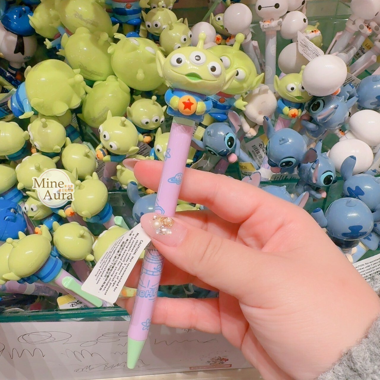 三眼怪 Alien 可動設計 抱皮克斯球球 立體造型 圓珠筆 玩具總動員 Toy Story -香港迪士尼樂園
