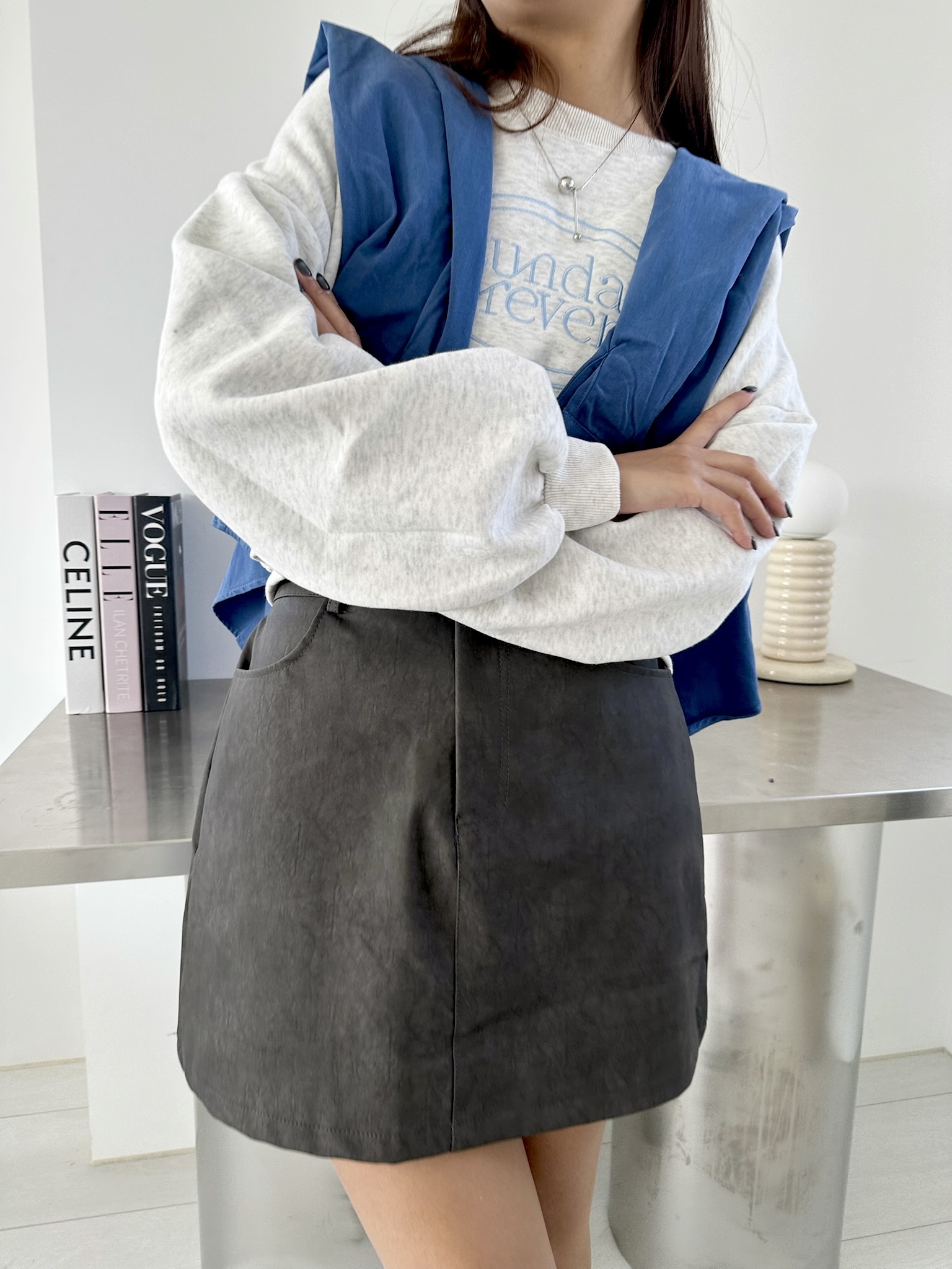 歐膩約會tips高級感皮革短裙