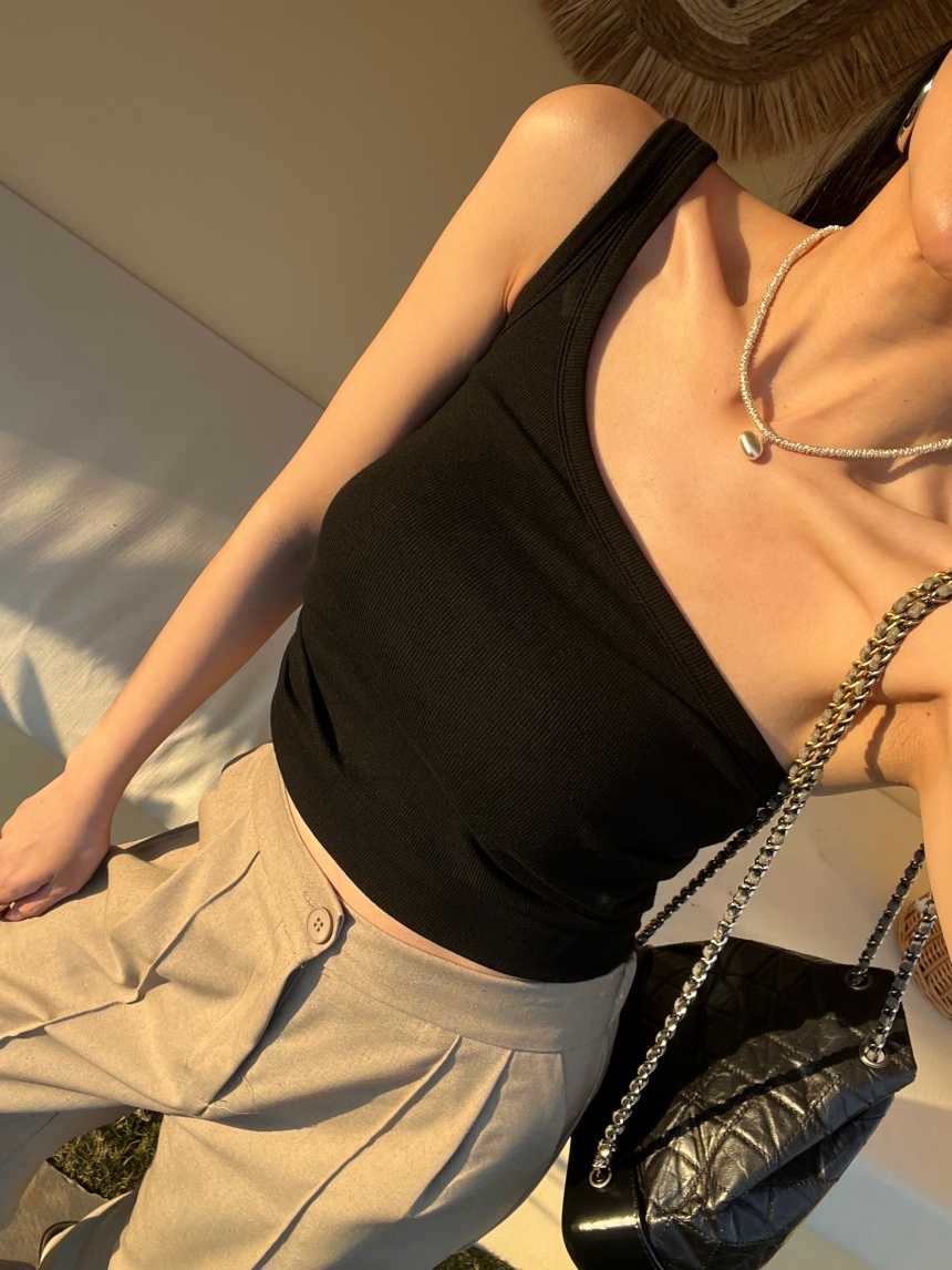 韓系斜肩背心(附胸墊)*3色