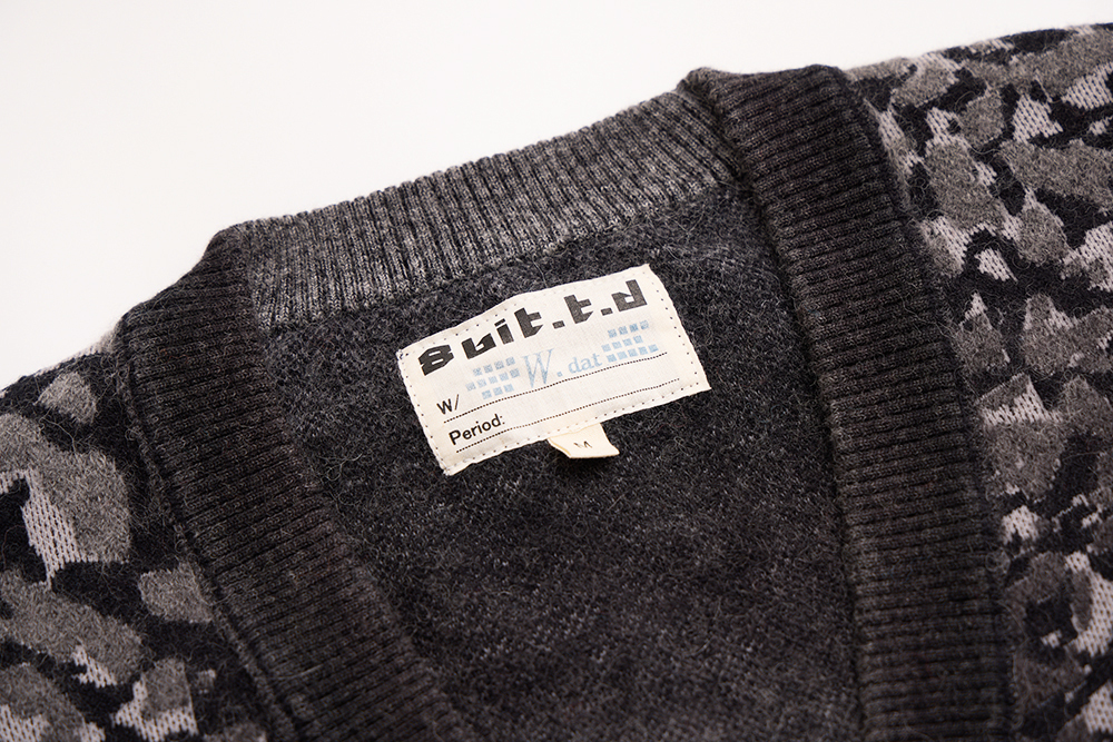 Gravel Road Wool Blended Cardigan B&W