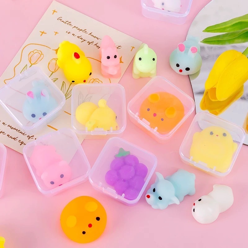 板橋院｜🎉 療癒捏捏球 小手愛不釋手，壓一壓超紓壓！(兒童節禮物首選 ) 🎈✨ 每盒24個 款式皆隨機出貨