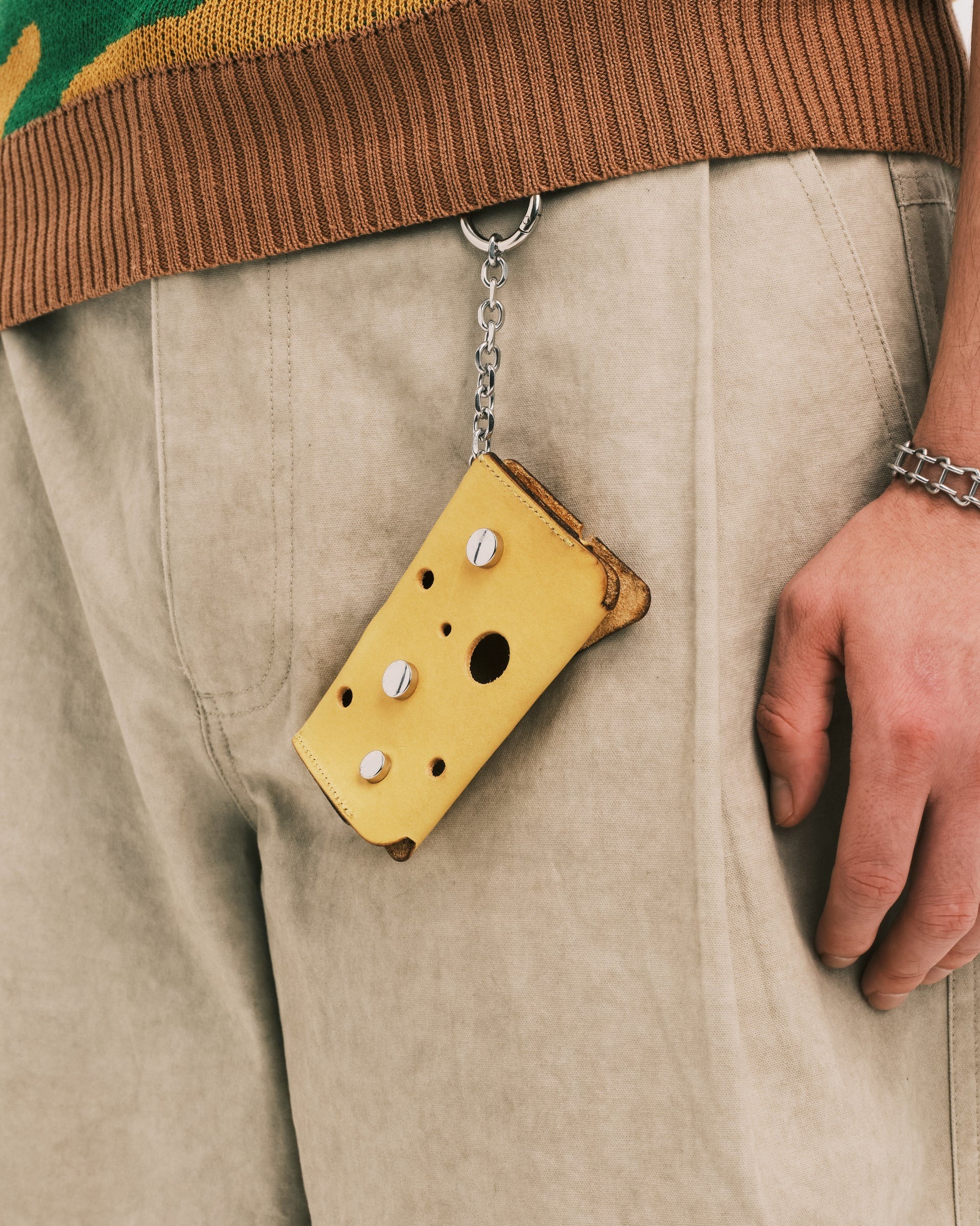 PLATEAU STUDIO / Cheese card holder 4.0 - Yellow