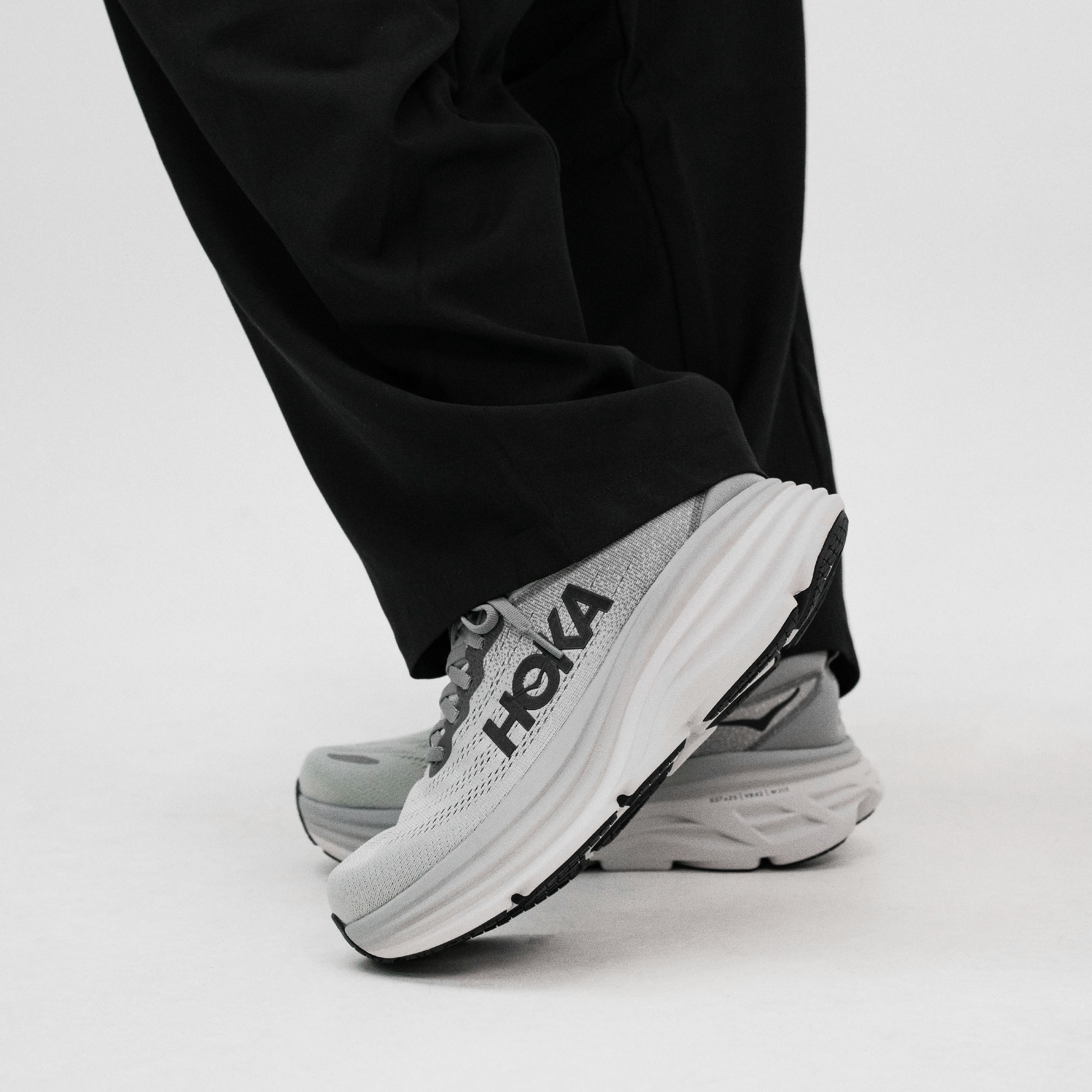 HOKA ONE ONE Bondi 8