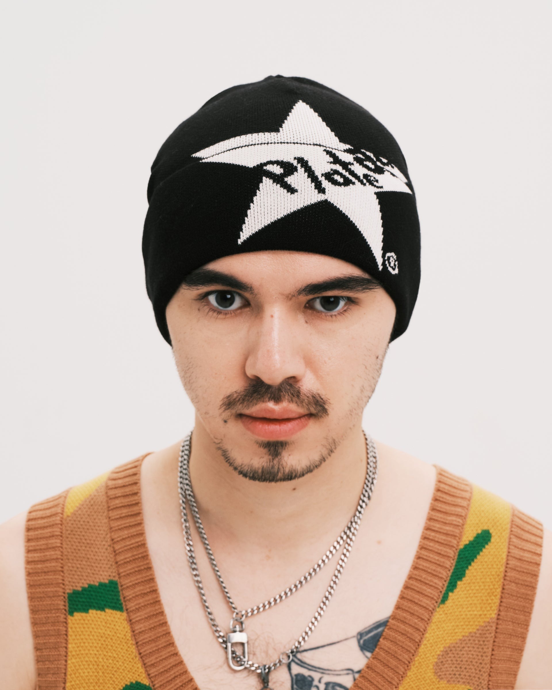 PLATEAU STUDIO / 25 logo beanie - Black