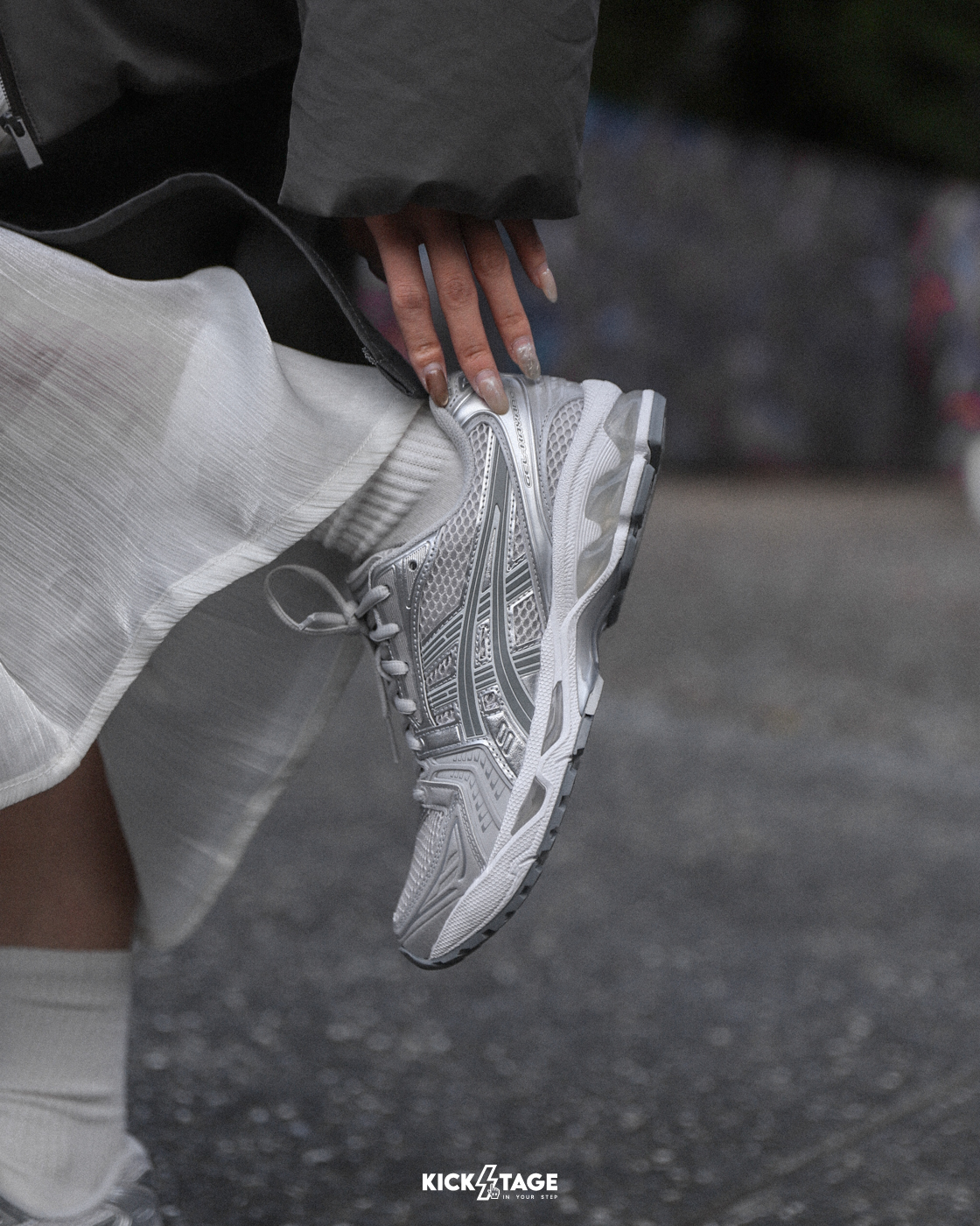 女鞋 ASICS GEL-KAYANO 14 'Cloud Grey Y2K銀色 老爹鞋 休閒跑鞋【1202A056-021】