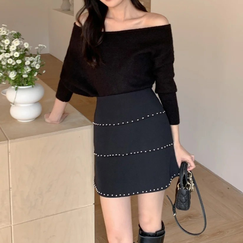 甜美女孩百搭斜肩上衣+立體層次珍珠滾邊A字裙短裙S-L (Elegant & Love)