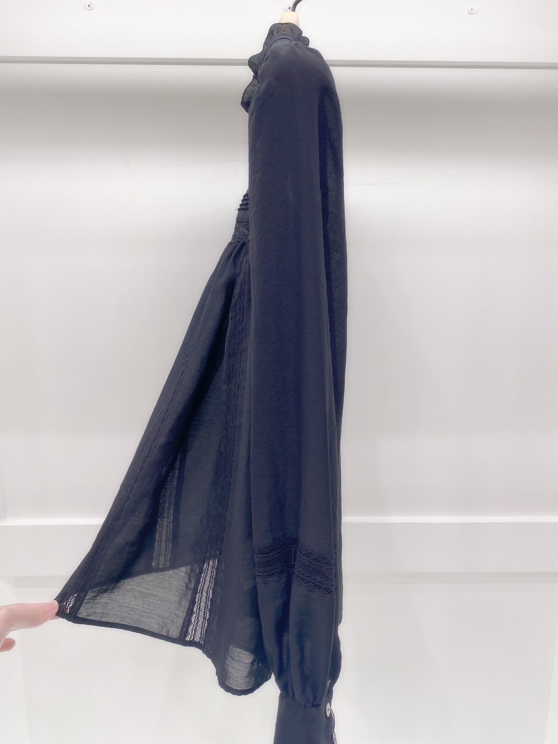 立領細條lace上衣