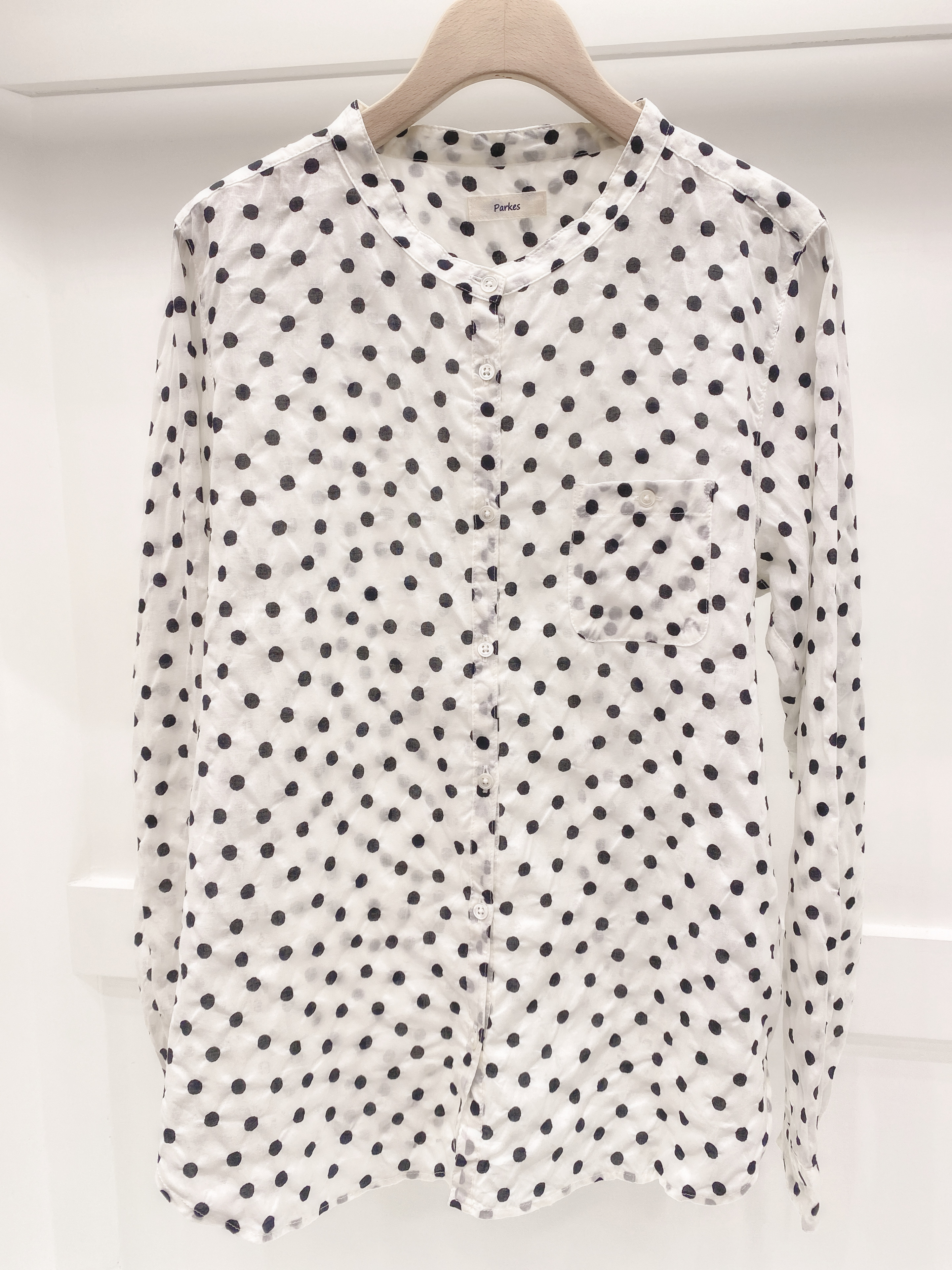 中山領點點襯衫