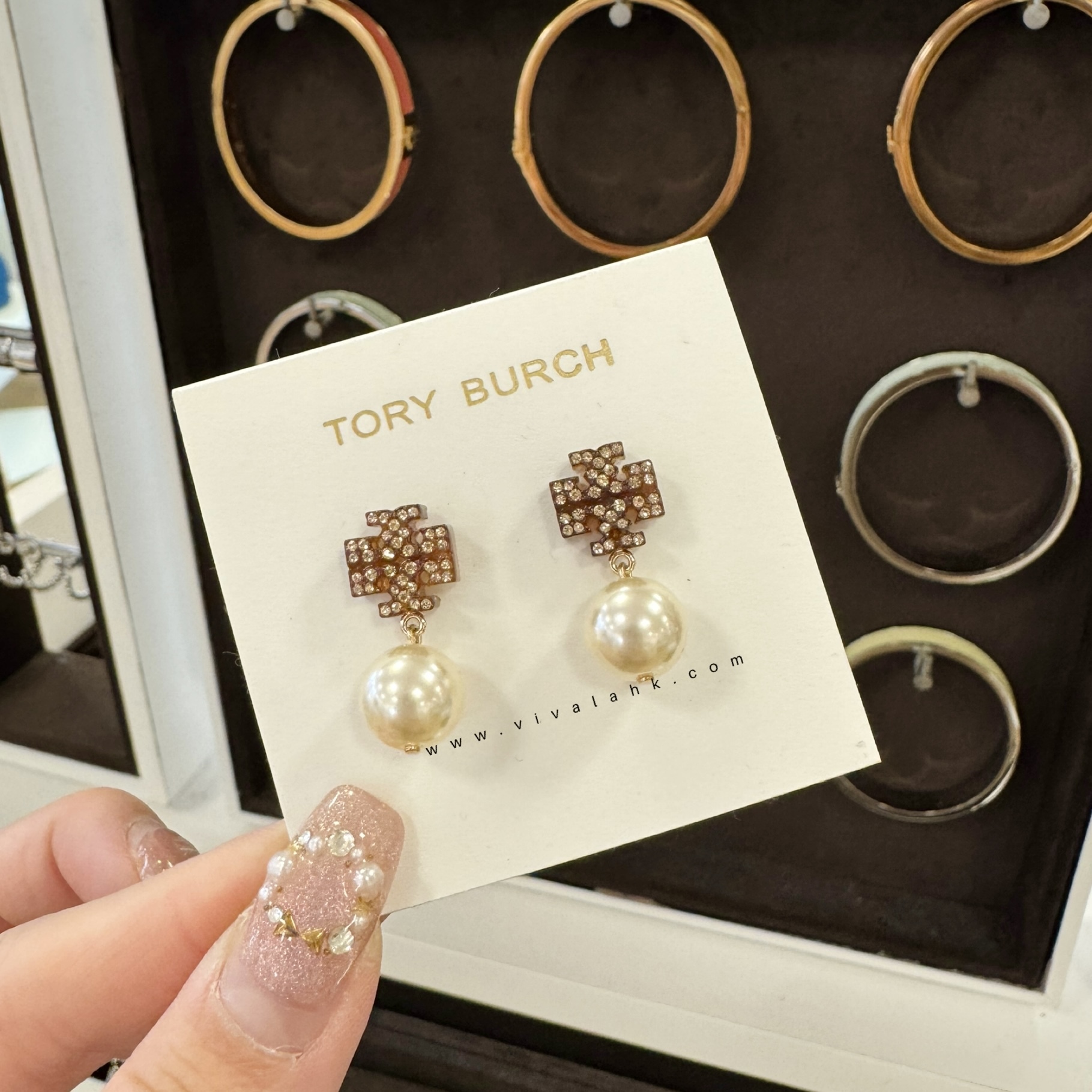 Tory Burch - 閃石Logo + 珍珠吊墜耳環 (161106)