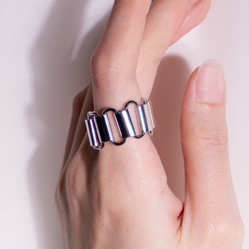 Zeit Classic Chain Ring Brand classic chain ring, silver