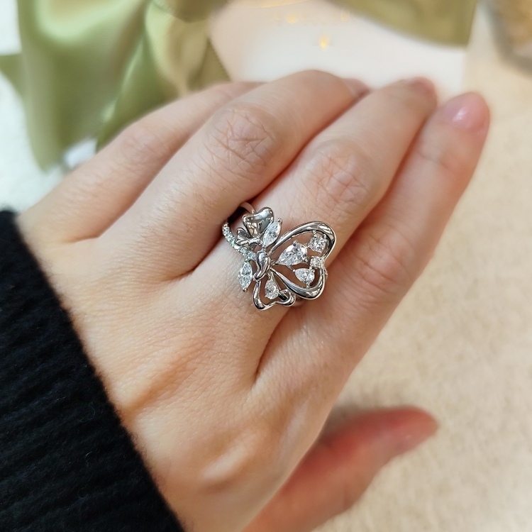 獨特優雅造型鑽石戒指