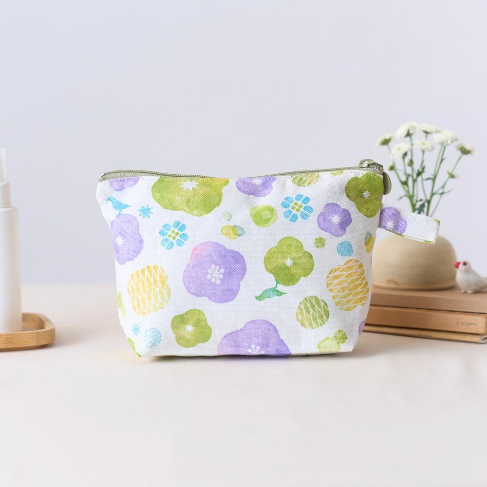 Zipper Trapzoid Pouch/Begonia Glass Pattern No.17/Pastel Lilac