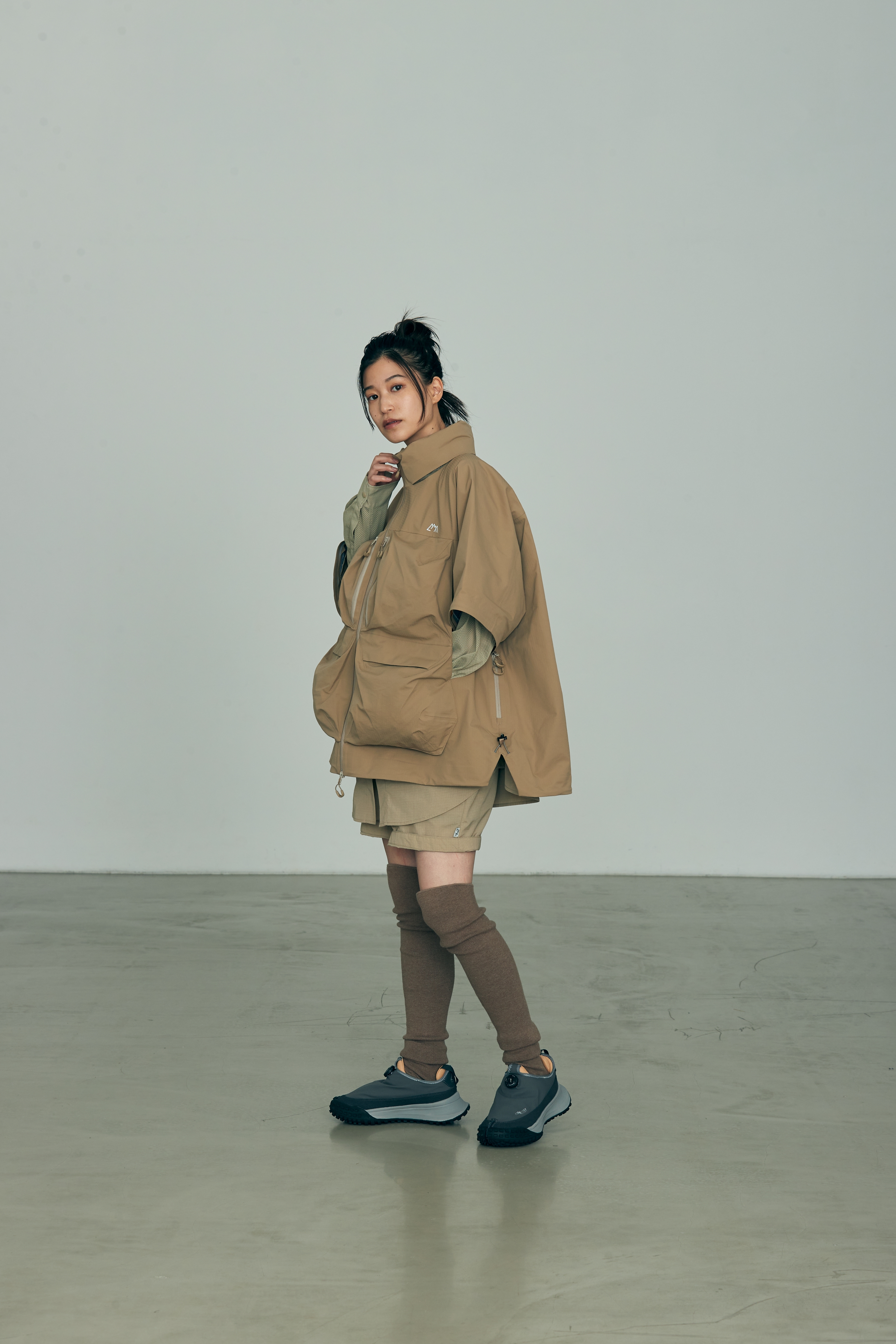 CMF OUTDOOR GARMENT GUIDE SHELL COEXIST CMF2501-J05C BEIGE