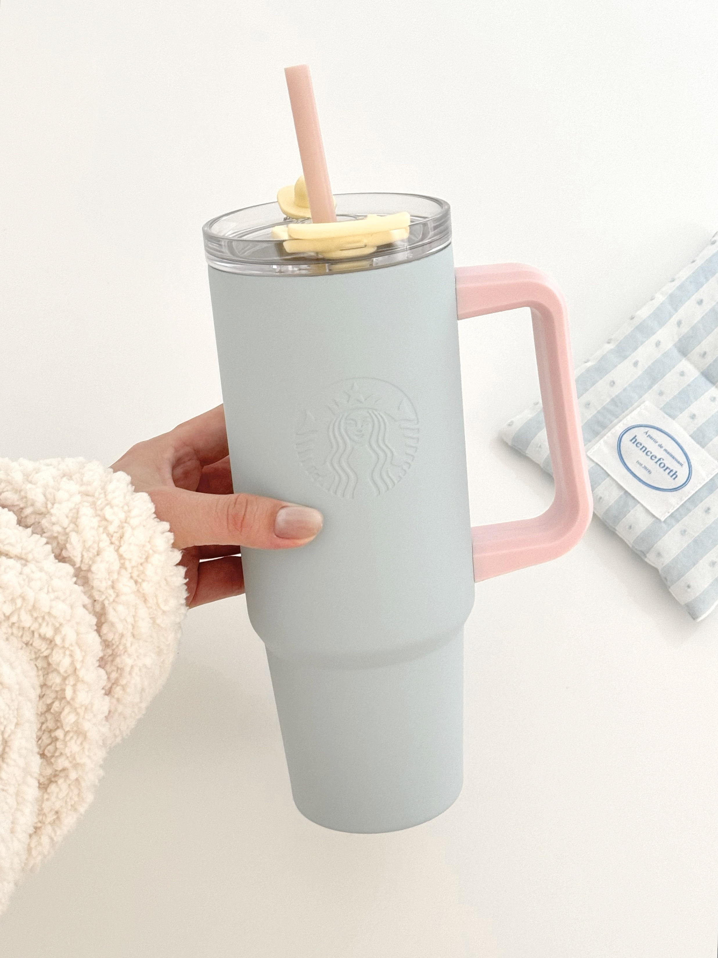 STARBUCKS 星巴克 2025年 大容量 不鏽鋼冰霸杯 吸管杯 保冷 保溫 手提 奶油色系 寶寶藍 粉色 / 預購