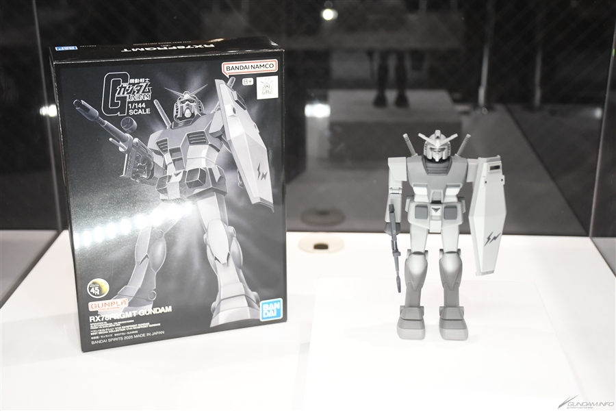 GUNDAM 45週年紀念x 藤原浩設計RX78FRGMT GUNDAM 高達