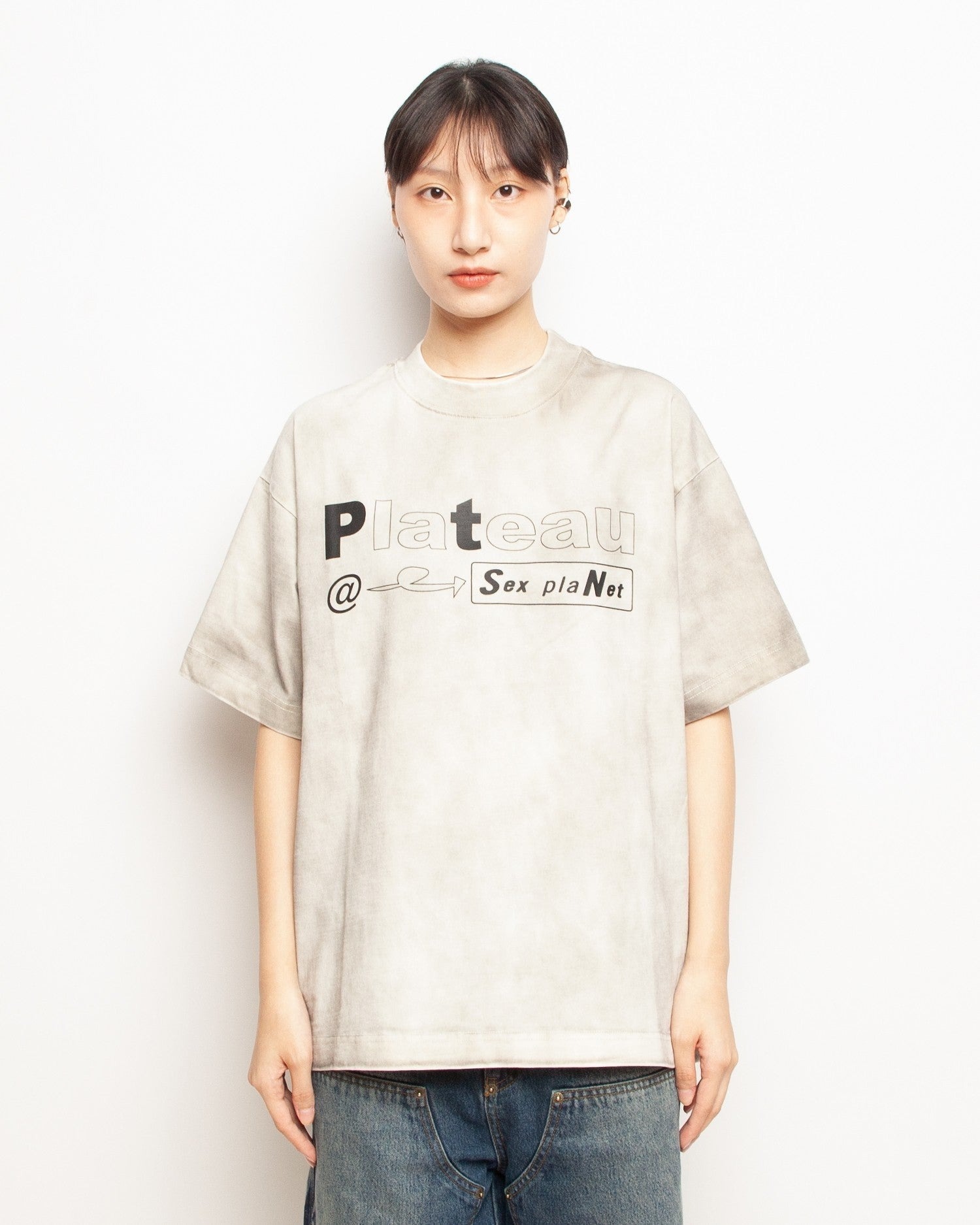 PLATEAU STUDIO｜Sp tee (Dirty beige)