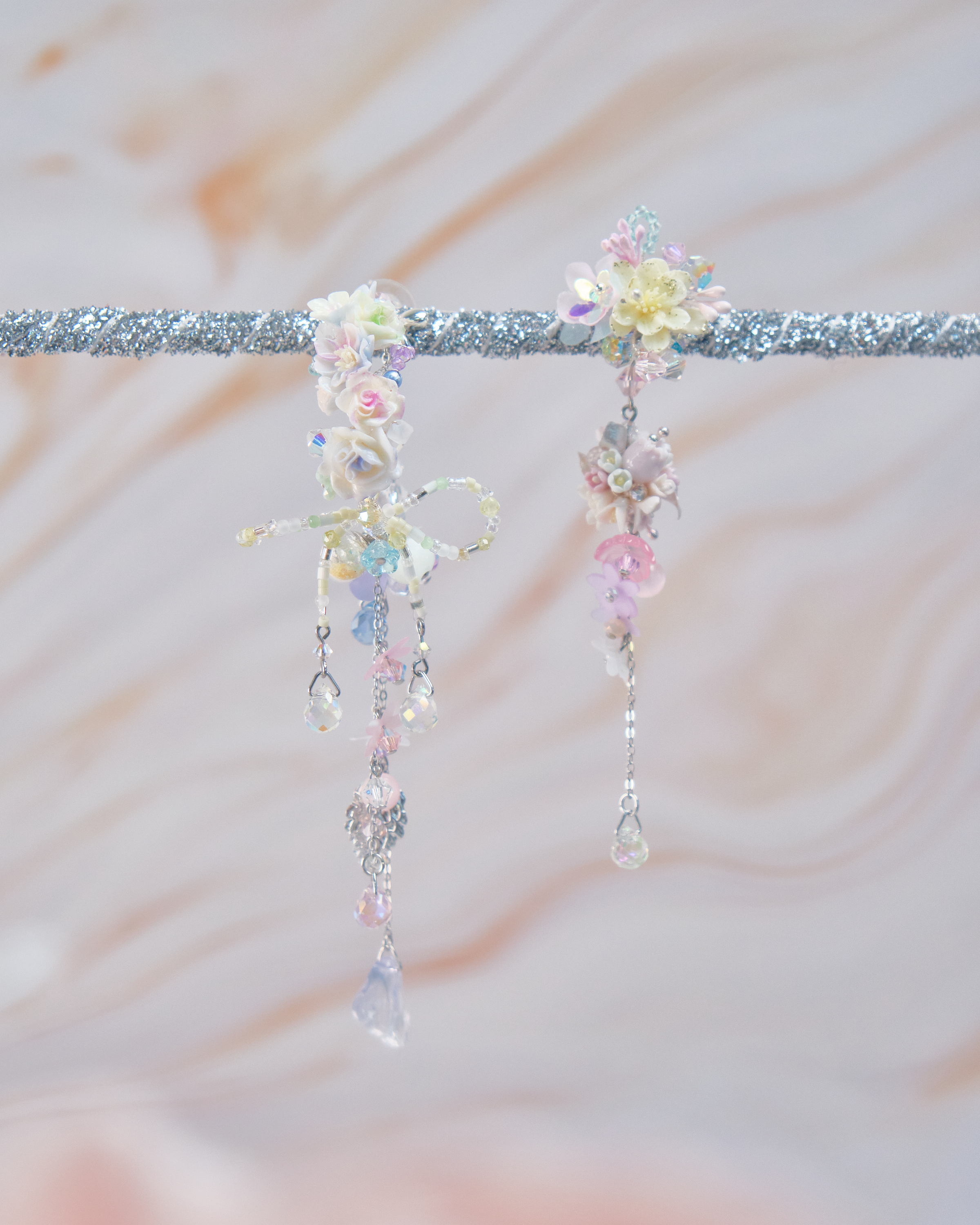 11741 重工不對稱C字兩用花球耳環