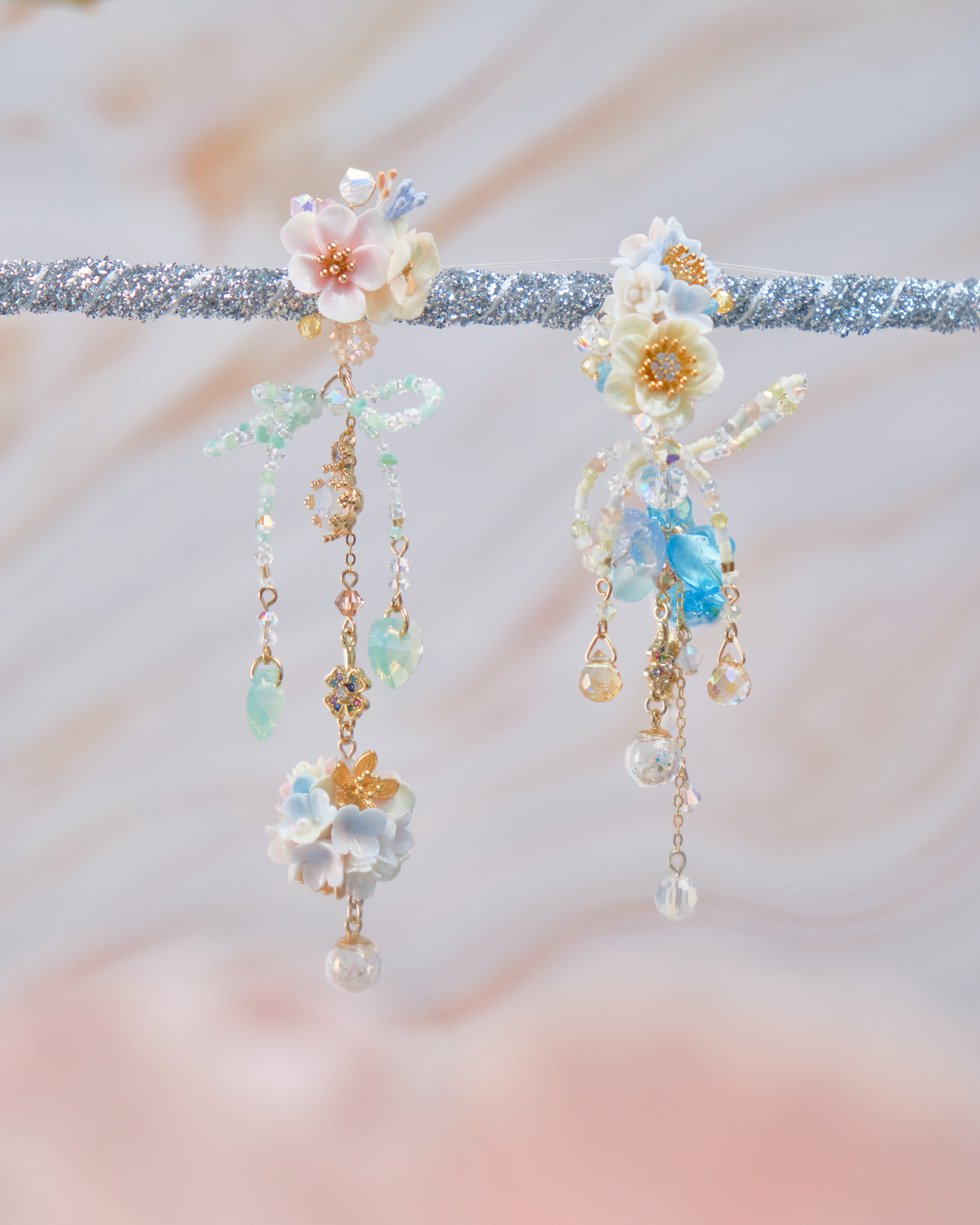 11746 重工不對稱C字兩用花球耳環