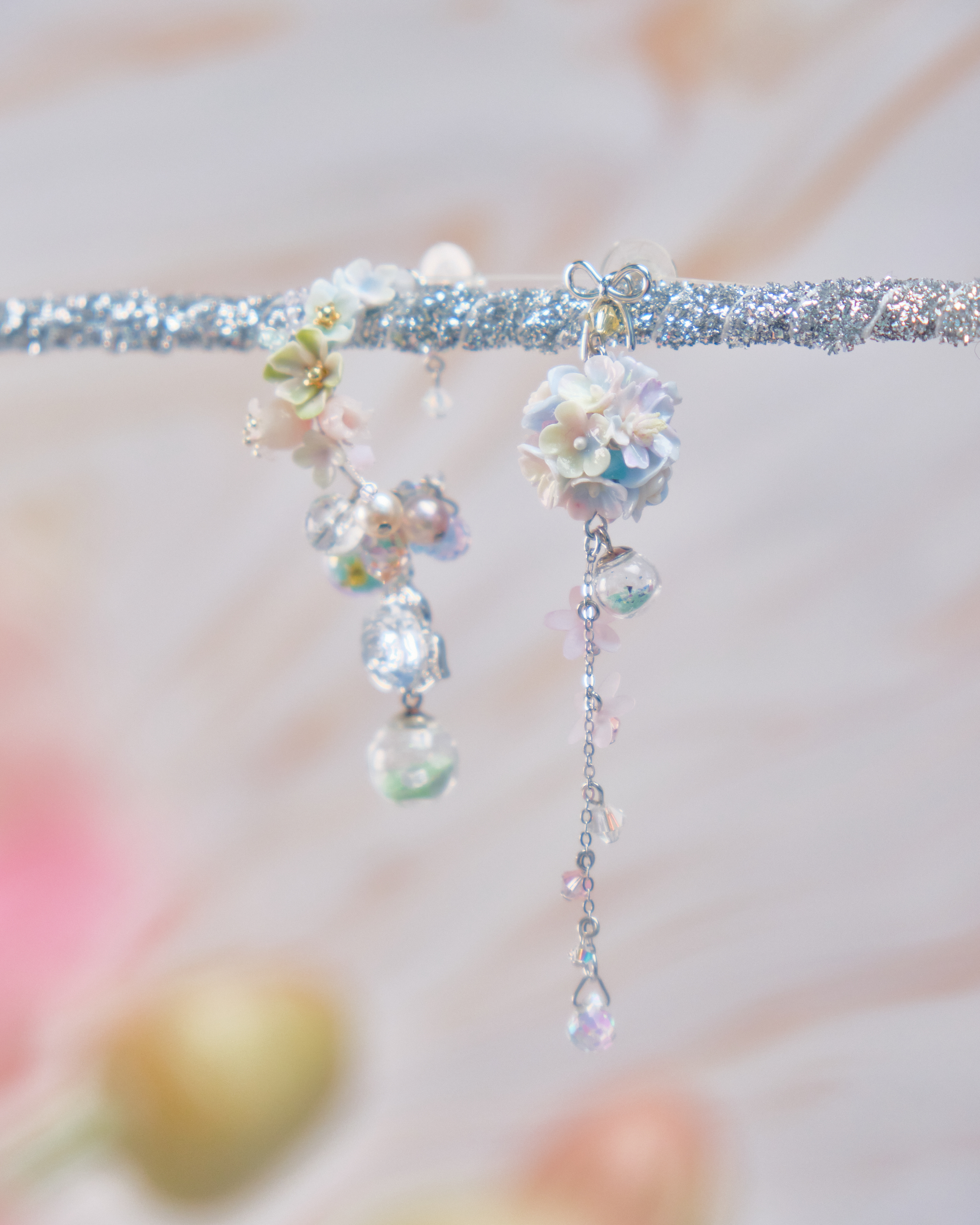 11747 重工不對稱C字兩用花球耳環