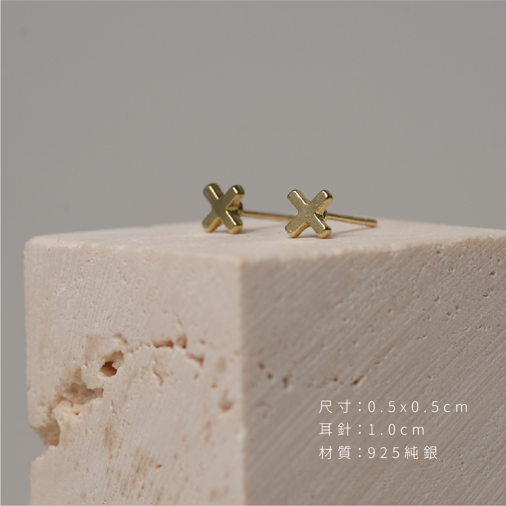 蝴蝶結耳針金尺寸