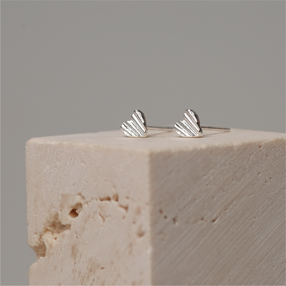 刷線愛心耳針銀