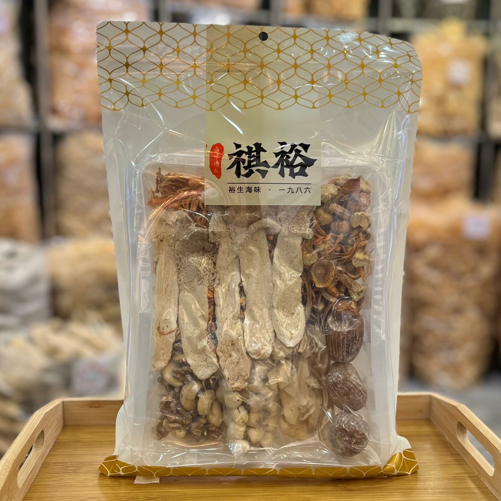 竹笙姬松茸蟲草花安神湯