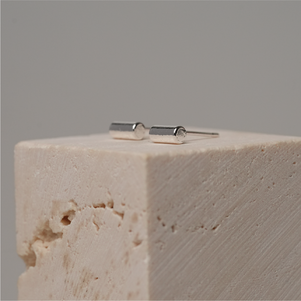 圓柱造型純銀耳針