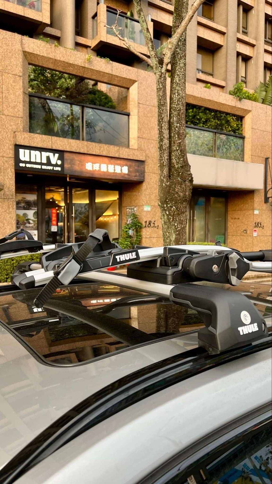 THULE 598 pro 單車架+Thule車頂架 Bmw-X1