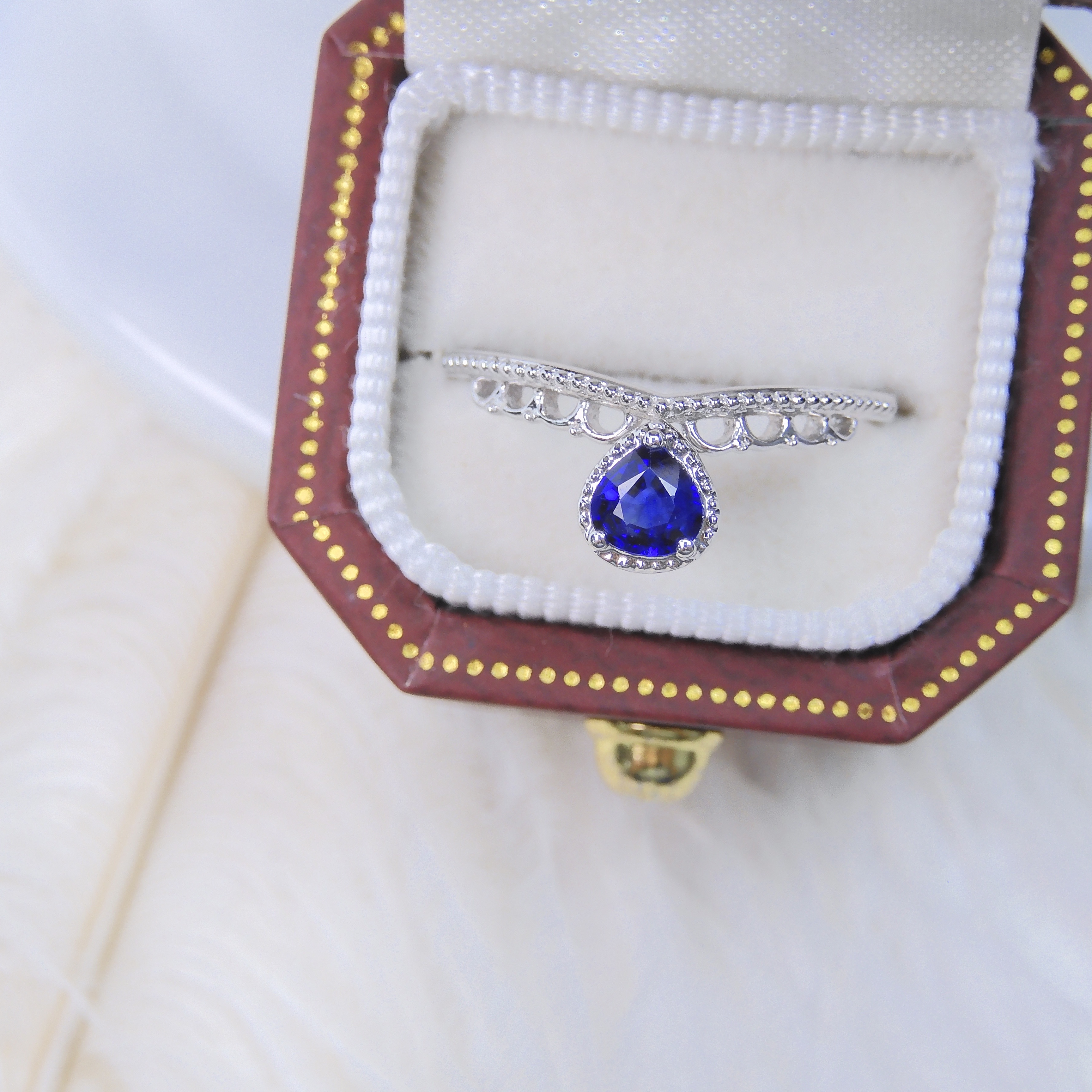 18K金 0.34ct 藍寶石戒指