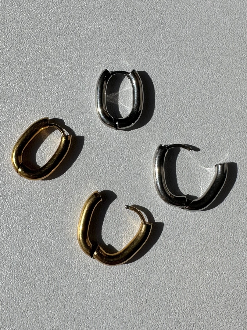 SS oval hoop pierce