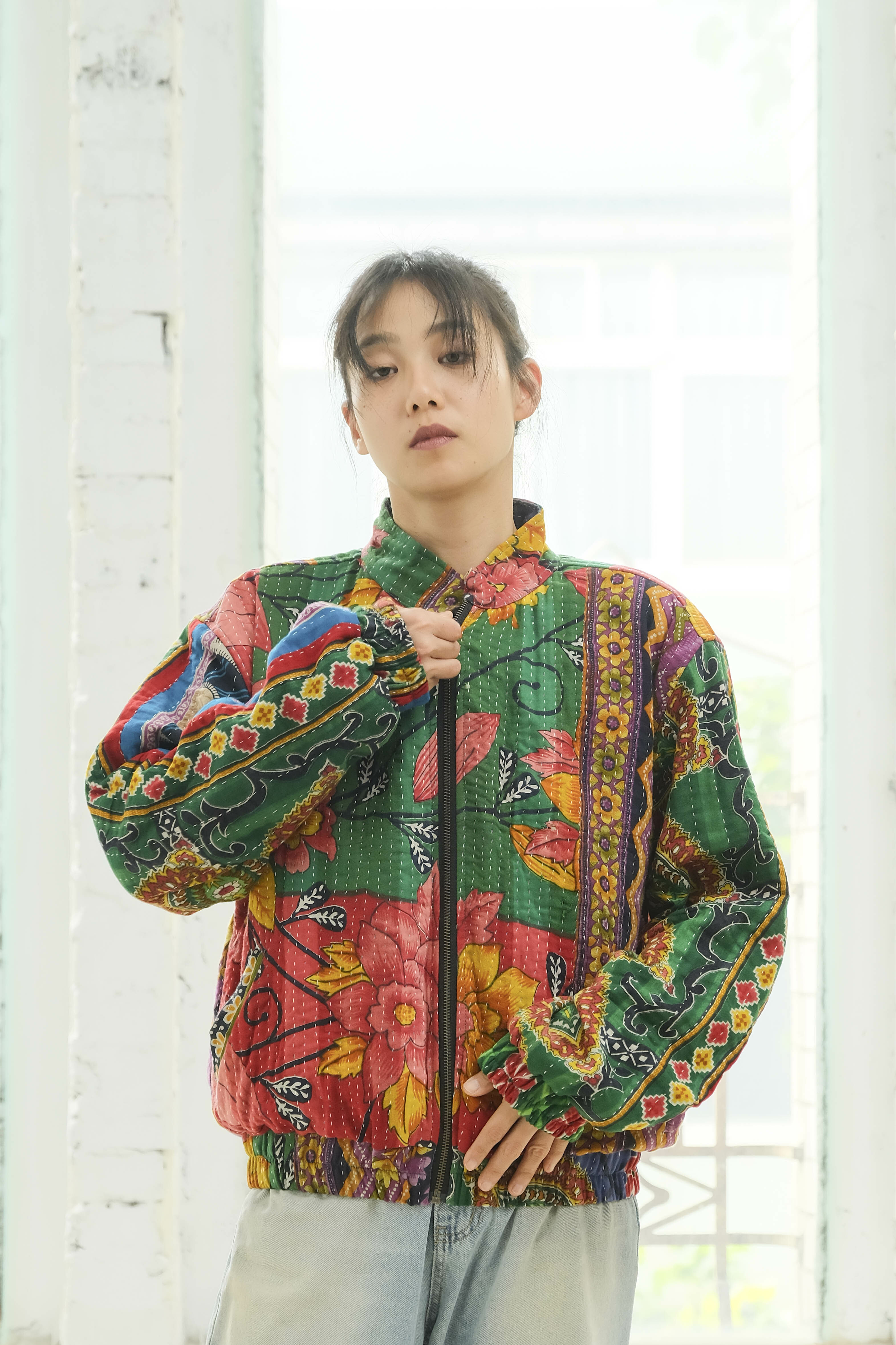坎塔刺繡下擺縮口夾克 大花